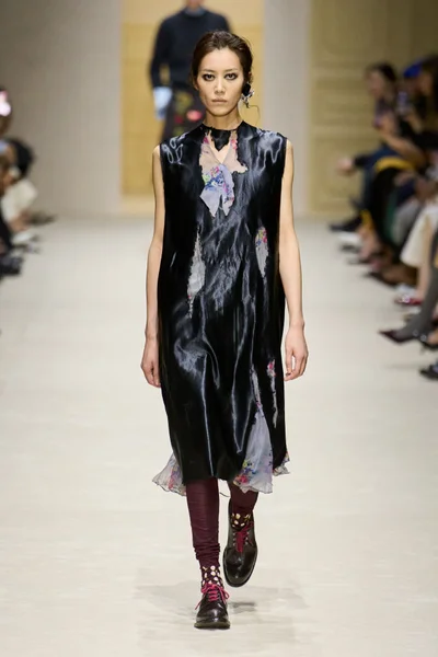 Look 37